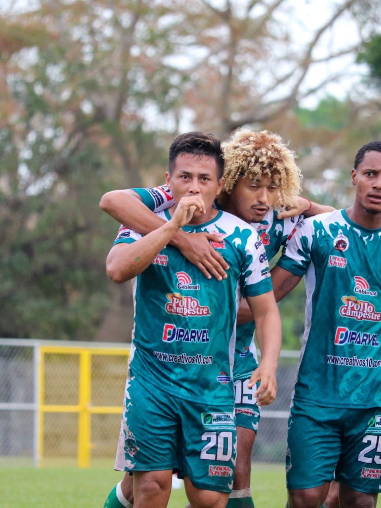 Dragón y Firpo suman de a tres