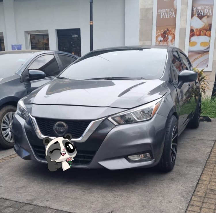 Se alquila carro sedán a buen precio