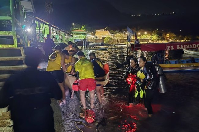 Recuperan cuerpo de una persona ahogada en lago de Ilopango.  