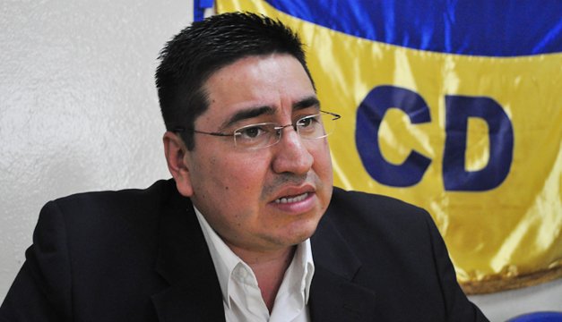 La FGR solicitó que Douglas Mejía, exdiputado, reintegre al Estado la cantidad de $322,762.83.